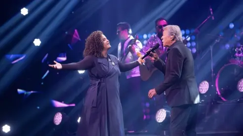 Napoleón y Lucerito unen sus voces en emotivo dueto: VIDEO