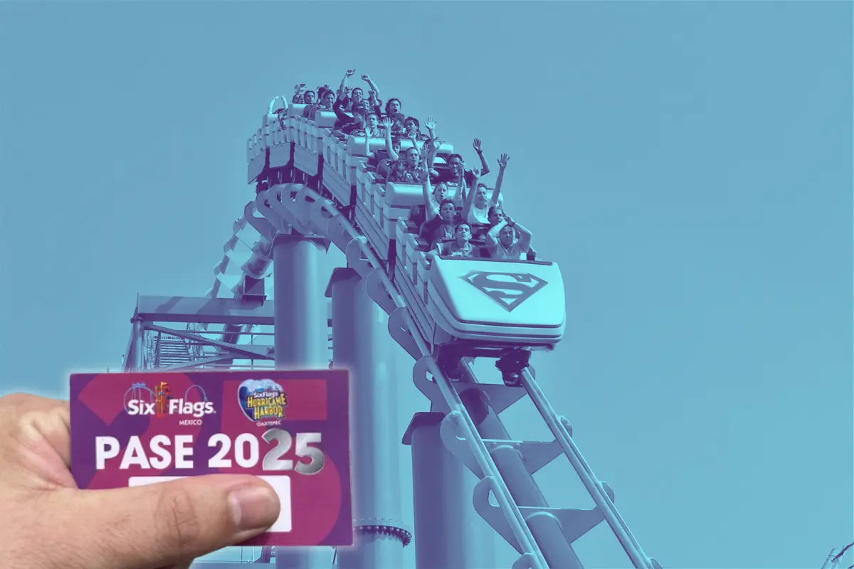 De fondo juego mecánico de Six Flags CDMX, Pase Anual 2025. Foto: Six Flags México | Promodescuentos | Canva