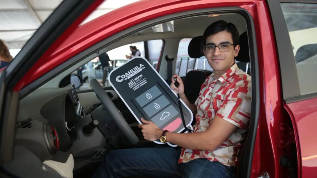Placas vehiculares en Coahuila: Así fue la entrega de premios a los contribuyentes en Saltillo