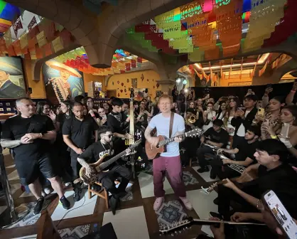 Ed Sheeran sorprende con íntimo showcase en Garibaldi: VIDEO