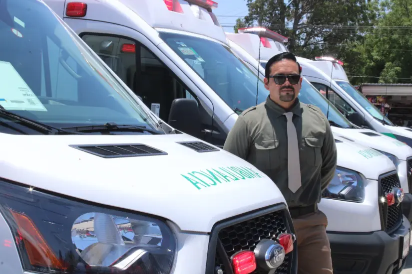 Choferes reciben su unidad de ambulancia | Foto: IMSS