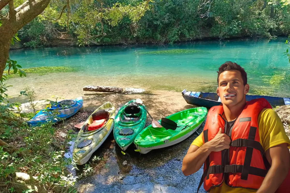 El kayak es una de las tantas actividades que puedes realizar en este maravilloso río | Foto: Perla Herrera
