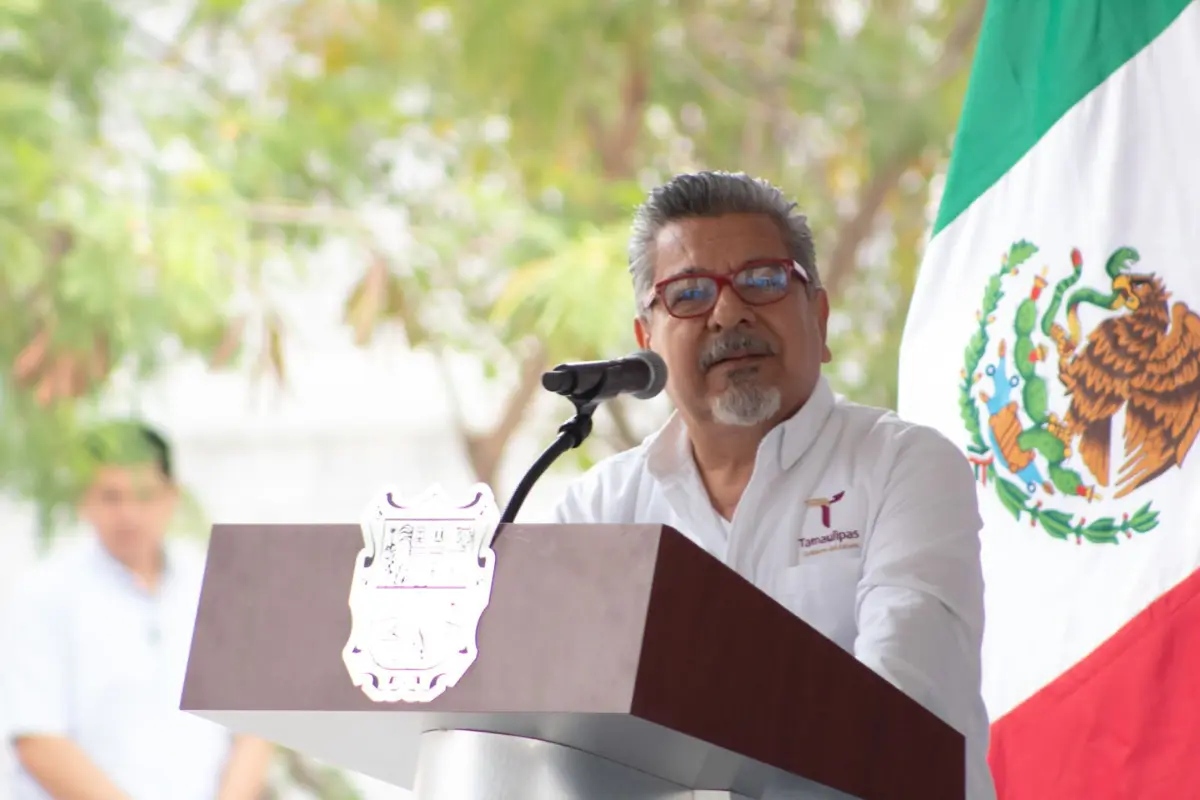 Jorge Cuéllar, finalizó su mensaje citando a José Martí: “Cuando el deber se ha cumplido rodeado de amigos, no hay despedidas, no hay olvido, queda entonces la victoria que nos aguarda”. Foto: Gobierno del Estado de Tamaulipas