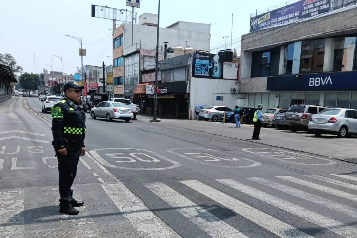 Policía de la SSC en una vialidad de CDMX. Foto: X (@UCS_GCDMX)