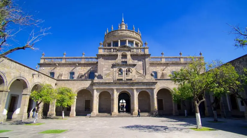El vuelo entre estas dos ciudades es de aproximadamente 3 horas. Foto: Expedia.com