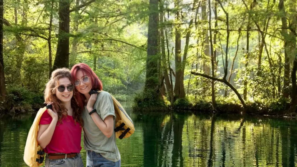 Este es el místico río de aguas turquesas y frondosa vegetación que debes conocer con amigos