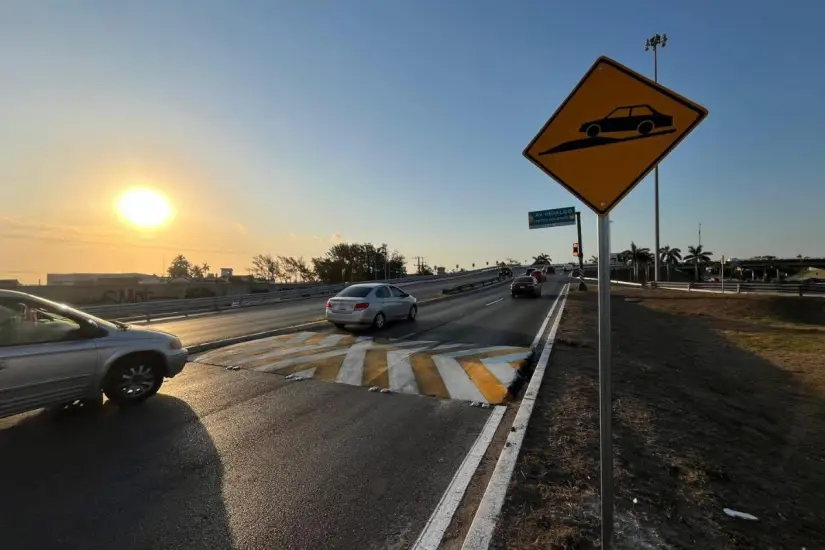 Los ciudadanos han expresado su molestia por los topes o reductores instalados. Foto: Axel Hassel