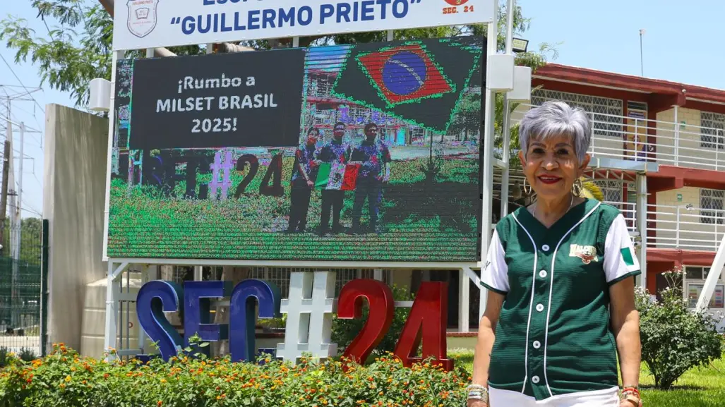 50 años de servicio la hace una maestra ejemplar en Nuevo León