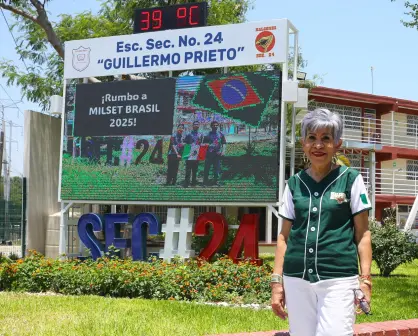 50 años de servicio la hace una maestra ejemplar en Nuevo León