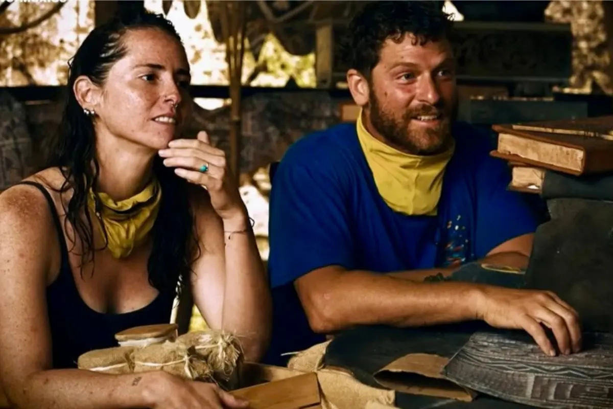 Pablo y Esmeralda llegaron a un acuerdo con John y Alejandra en la Cabaña de Liberación. CRÉDITO: Ig TV AZTECA / SURVIVOR MÉXICO 2025.
