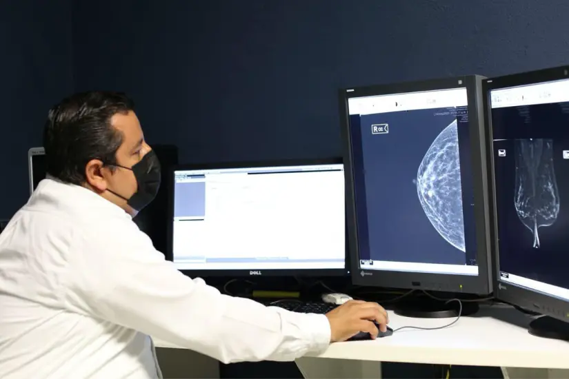 Estudio de mama para detectar cáncer. Foto: Victoria JIménez