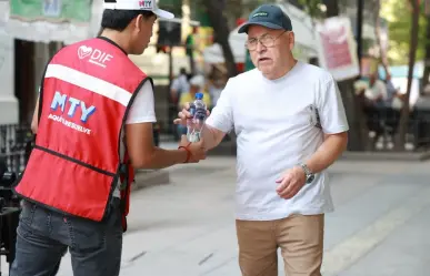 DIF Monterrey activa operativo de hidratación ante altas temperaturas