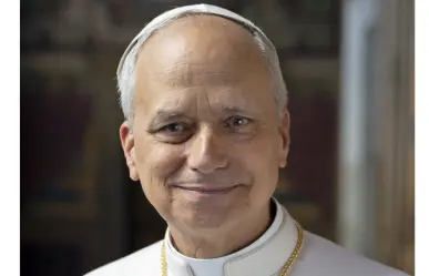 El Vaticano presenta el retrato oficial del papa León XIV