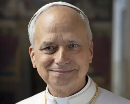 El Vaticano presenta el retrato oficial del papa León XIV