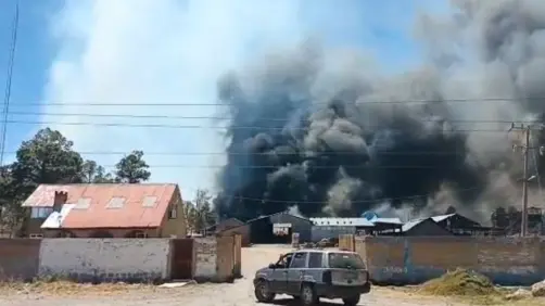 ¡Se salió de control! Combaten incendio en pastizal en Pueblo Nuevo