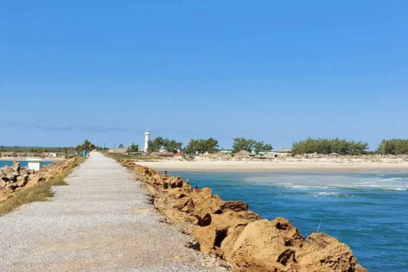 Malecón de playa La Pesca. Foto: Carlos García