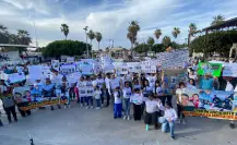 Familiares de pescadores presos en EU marchan por justicia: buscan ayuda de Claudia Sheinbaum