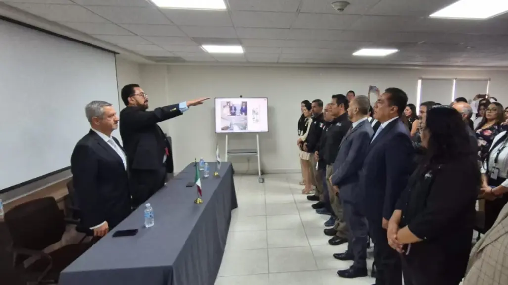 Ulises Lara toma protesta como fiscal de Morelos