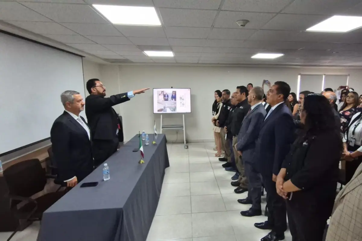Ulises Lara tomando protesta como fiscal de Morelos Foto: X(Twitter) @UlisesLaraLopez