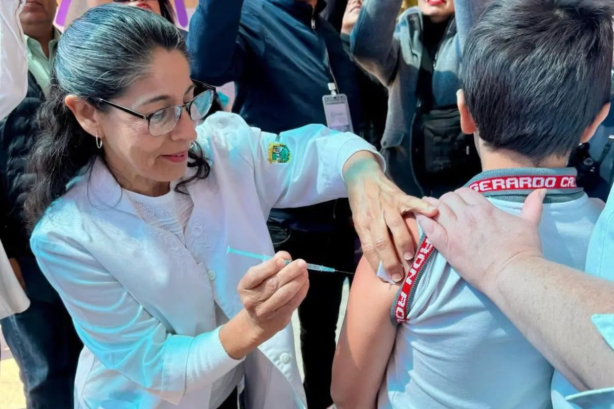Vacunación gratuita en Coahuila redobla esfuerzos para combatir sarampión y tosferina / Foto: Gobierno de Coahuila