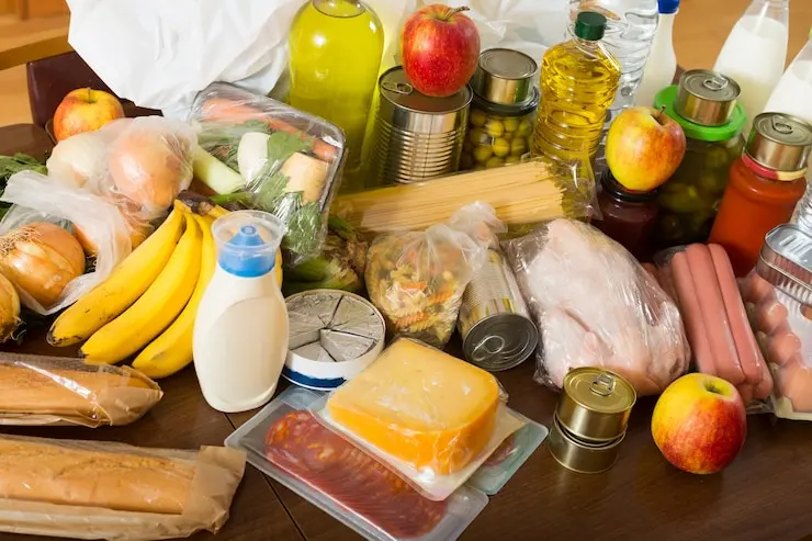 Un estudio nacional reveló que el costo promedio de la canasta básica aumentó 1.18 % en mayo. Imagen: Freepik