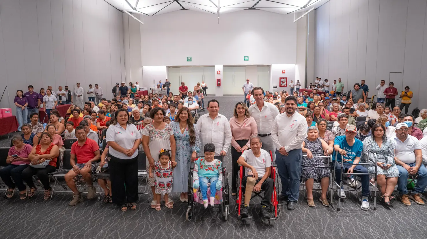 ¿Cuántas personas han sido beneficiadas durante este gobierno?. Foto: @Huachodiazmena