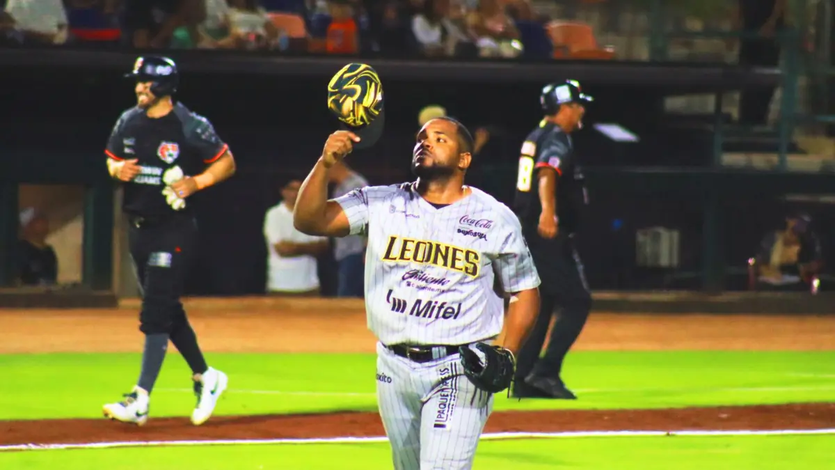 Leones busca quedarse con la serie tras la derrota ante Pericos Foto: Cortesía