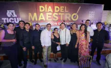 Gobernador Joaquín Díaz Mena reconoce y celebra a maestros en Ticul
