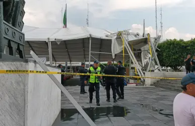 Colapsa estructura en la Feria de Libros de  Nezahualcóyotl; se reportan 5 heridos
