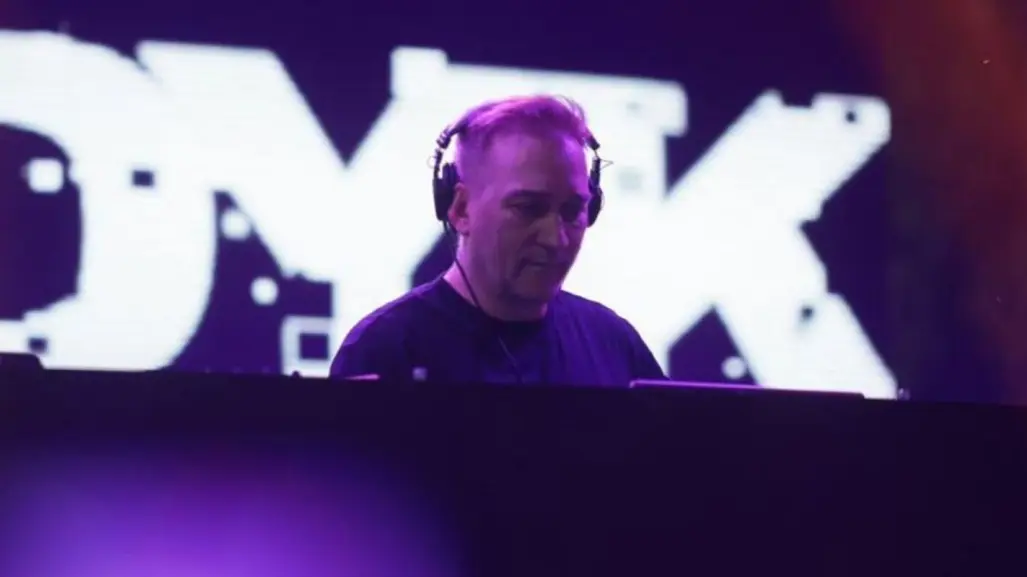 Paul Van Dyk hace vibrar a sus fanáticos regiomontanos con su mezcla musical