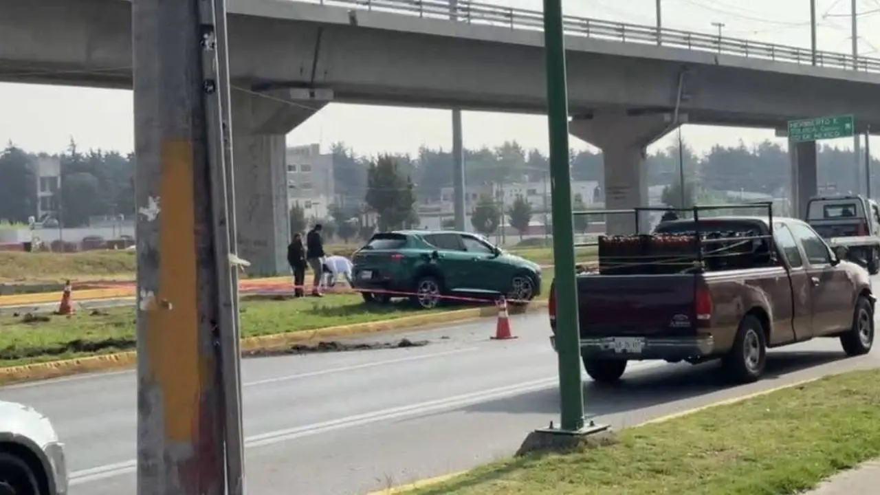 Automovilista pierde el control y fallece tras accidente en avenida Las Torres. Foto: @AMANECERDIARIO