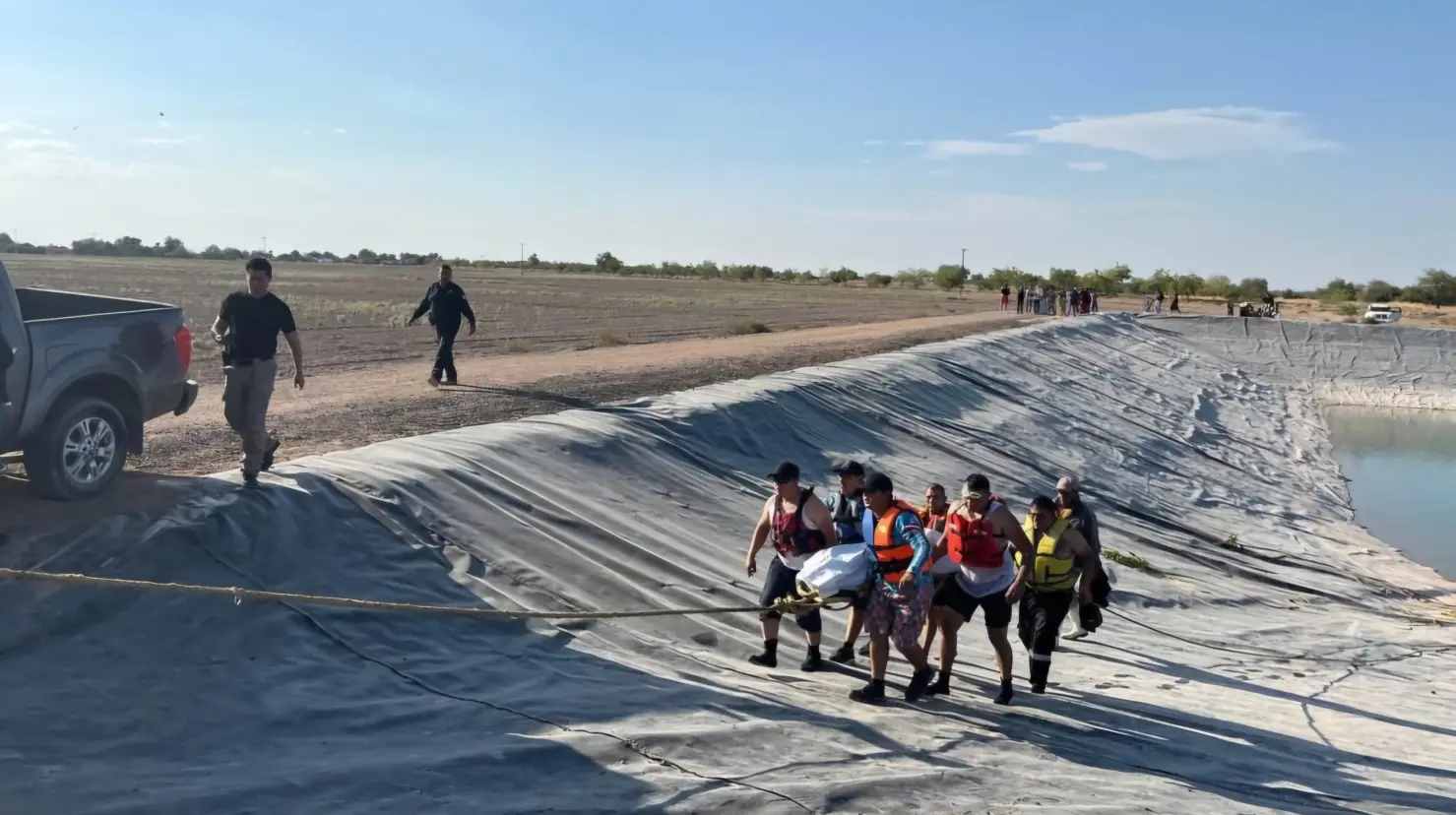 Personal de Protección Civil y Buzos Laguna localizaron el cadáver del niño de 12 años.