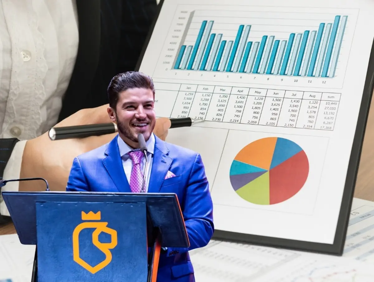 Esta cifra representa un incremento considerable en comparación con los 1,161 millones de pesos que se otorgaban antes de su gestión. Foto: Canva/Samuel García.