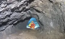 Esta Cueva se encuentra a una hora de Victoria y para explorarla debes nadar en un río subterráneo