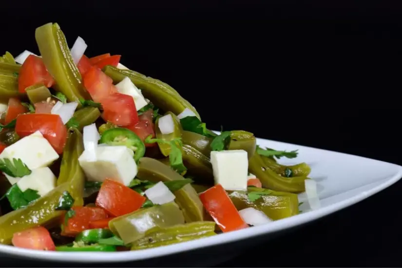 Ensalada elaborada a base de nopal. Foto: Más de México
