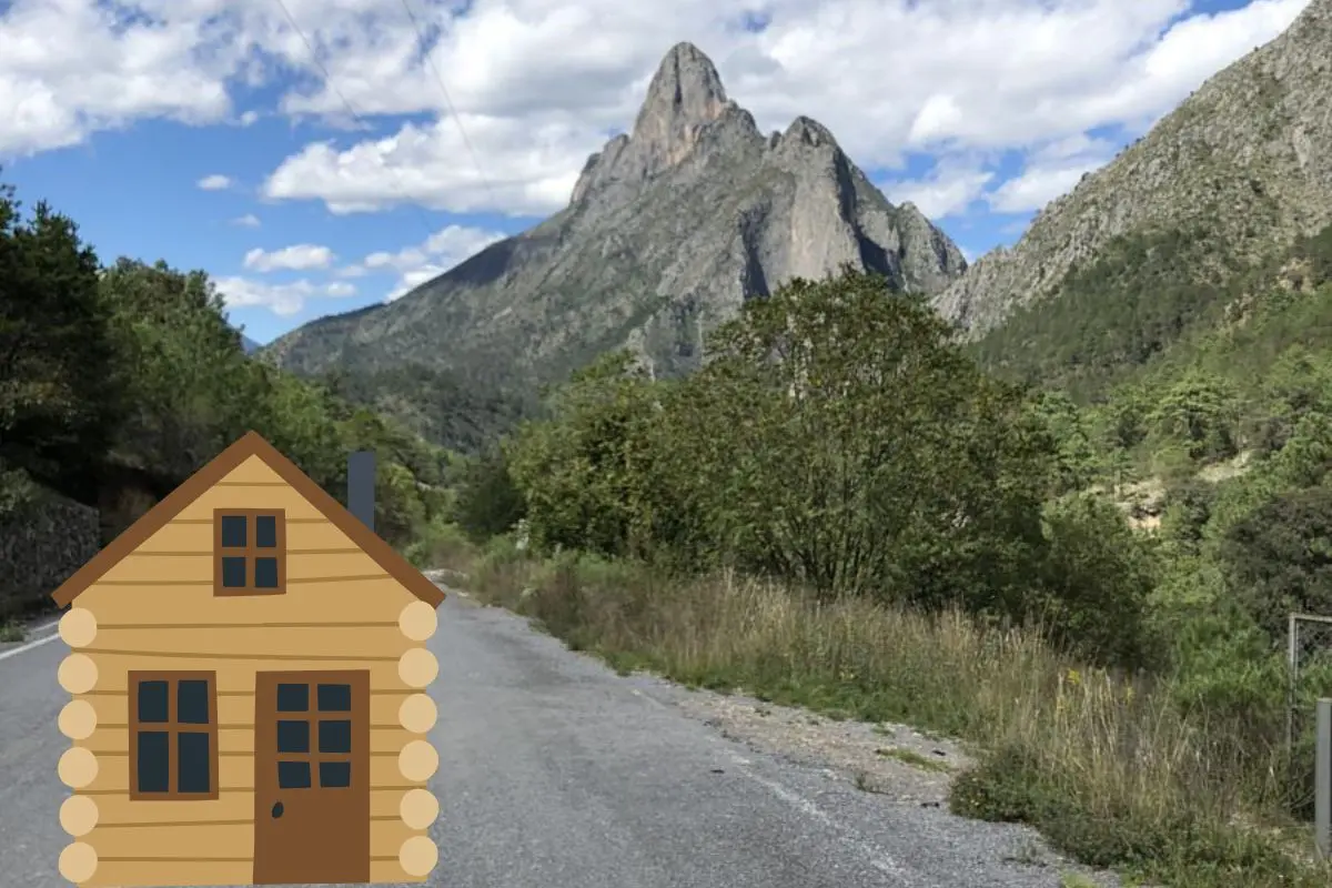 El Cañón de San Juan Bautista, ubicado en el municipio de Santiago, Nuevo León, se ha convertido en uno de los destinos preferidos para los amantes del ecoturismo. Foto: Wikiloc / CANVA