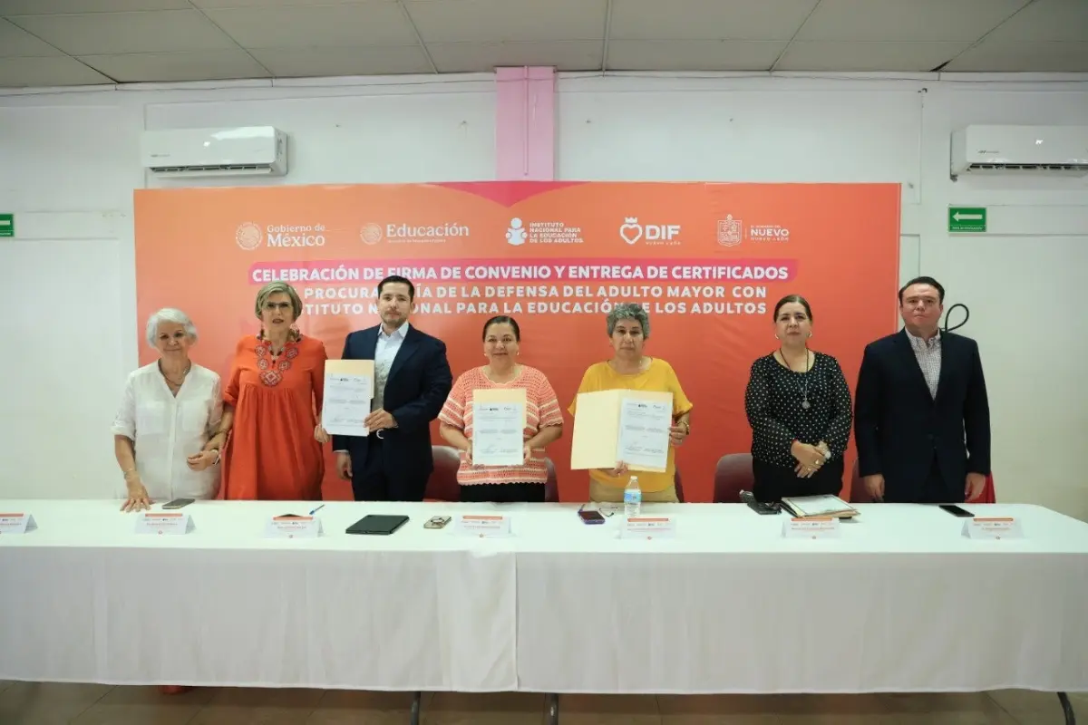 DIF Nuevo León y la nueva Procuraduría de la Defensa del Adulto Mayor, junto con el INEA firman convenio de colaboración. Foto: Gobierno de Nuevo León