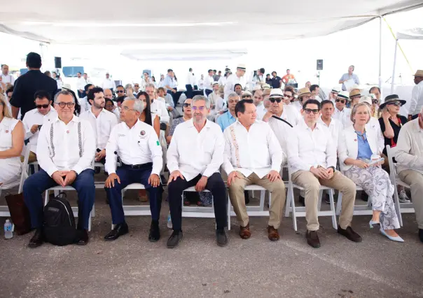 Juan Ramón de la Fuente presenta iniciativas prioritarias ante diplomáticos en el sureste de México
