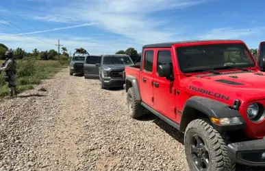 Militares se enfrentan a civiles armados en Navolato, Sinaloa