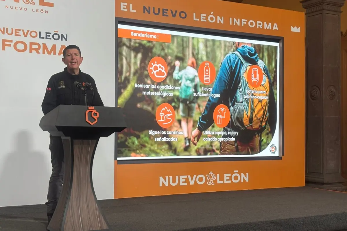 El director de Protección Civil de Nuevo León, Erik Cavazos, informó que no hubo reportes de defunciones por la ola de calor que azotó la semana pasada a Nuevo León. Foto: Vianney Carrera
