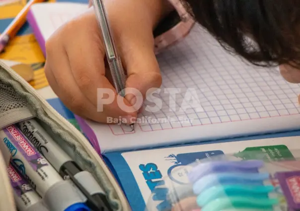Maestros de Baja California Sur inician paro indefinido; más de 150 mil alumnos sin clases