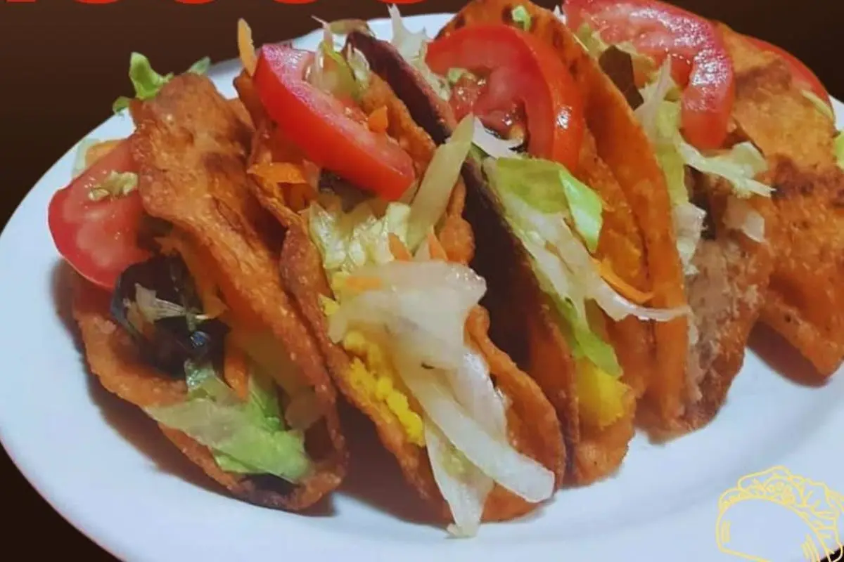 Tacos rojos de Saltillo. Fotos de Tacos rojos garza.