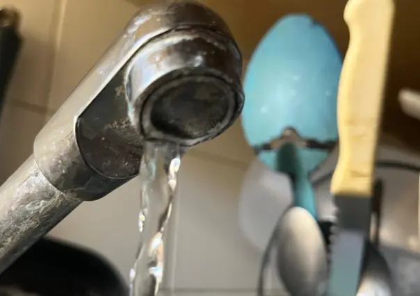 Esta es la cantidad de litros de agua que consume por día el duranguense promedio, según AMD