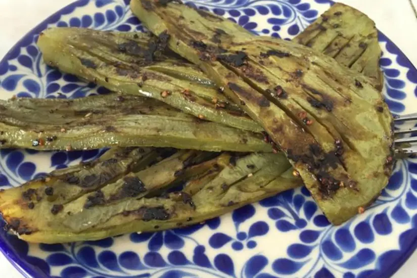 El nopal cocido o asado es otra sugerencia de consumo. Foto: Carlos García