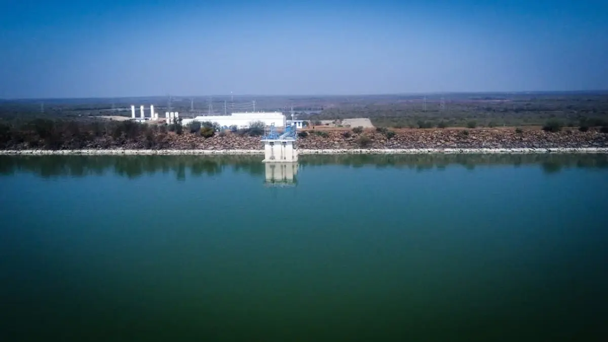 En medio de la primera ola de calor que afecta a Nuevo León, se han actualizado los niveles de almacenamiento de las principales presas del estado al 20 de mayo. Foto: @nuevoleonmx