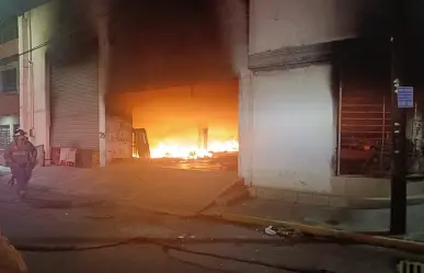 Detienen a dos hombres por incendiar bodega en Monterrey; cámaras del C4 alertaron del hecho