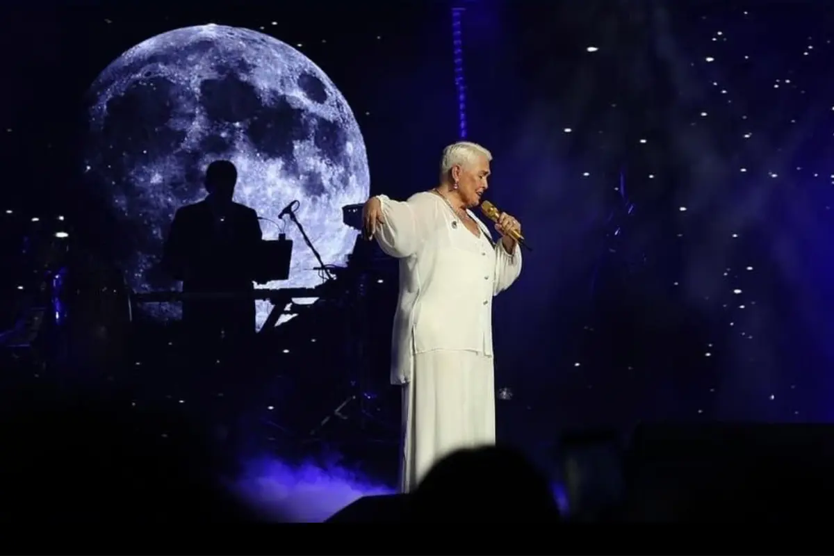 Lupita D’Alessio manda pistas sobre su retiro: “amigos, este es el último año para mí y mi música” (Foto: IG @soylupitadalessio / Canva)