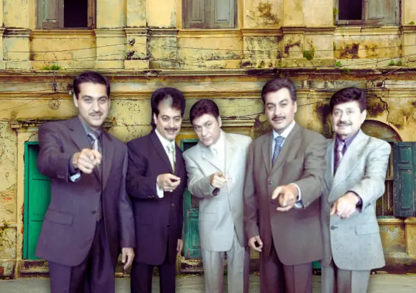 Los Tigres del Norte abordan la hipocresía con su canción "Con Qué Derecho"