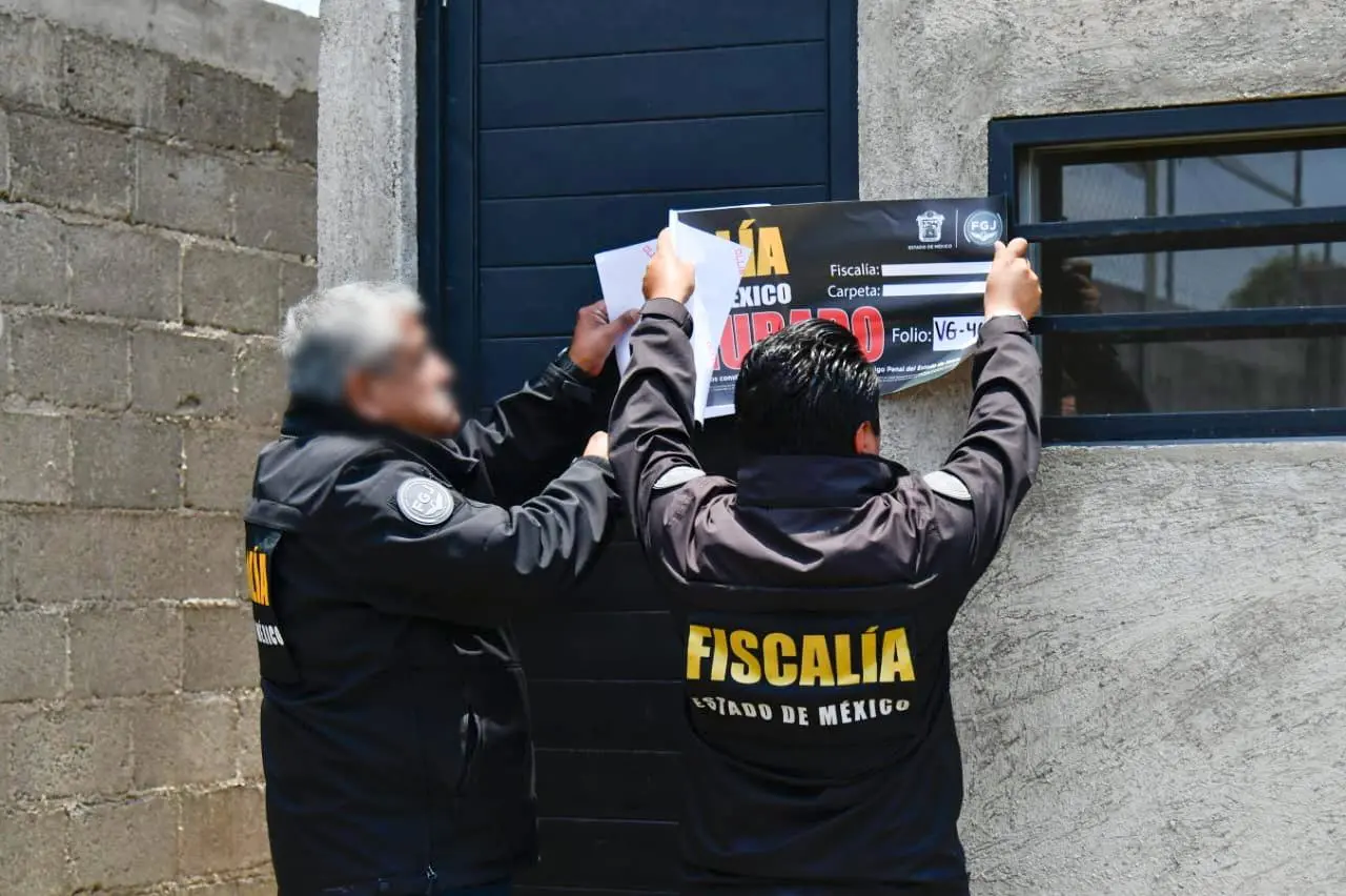 Durante el operativo realizado en mayo, fueron aseguradas propiedades en Ecatepec que habían sido utilizadas para actividades ilícitas. Imagen: FGJEM