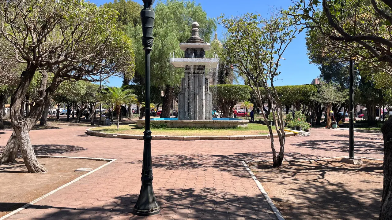 El vandalismo afecta diversos espacios públicos, tales como plazas y parques. Foto: Jesús Carrillo.